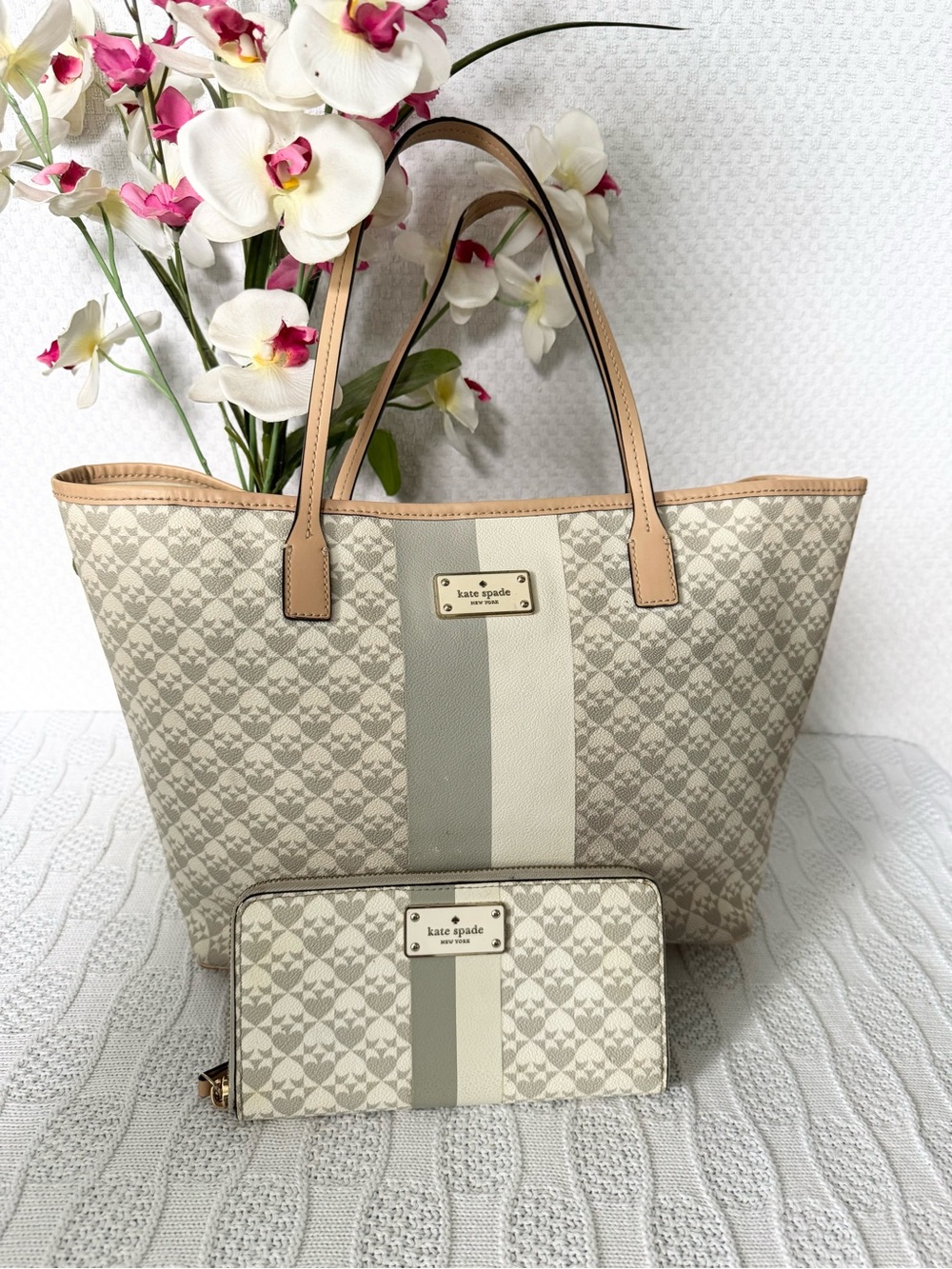 Kate Spade 2pc Margareta tote & wallet set